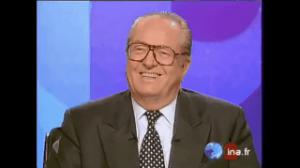 Gif avec les tags : FN,Jean-Marie Le Pen,rire