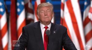 Gif avec les tags : Trump,mains,réaction