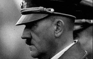 Gif avec les tags : Hitler,regard,zoom