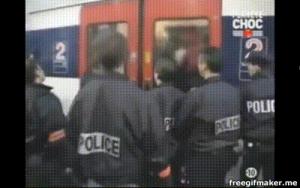 Gif avec les tags : haineux,police,racaille,train