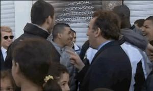 Gif avec les tags : François Bayrou,arabe,baffe,claque,diversité,khebab