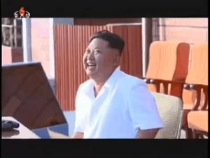 Gif avec les tags : Kim Jong-un,lol,mdr,rire