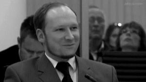Gif avec les tags : Anders Breivik,rire